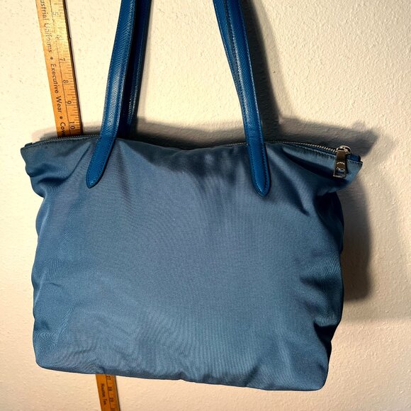 COACH Nylon & Leather Teal Zip Closure Shoulder Tote 35500 - Picture 3 of 8